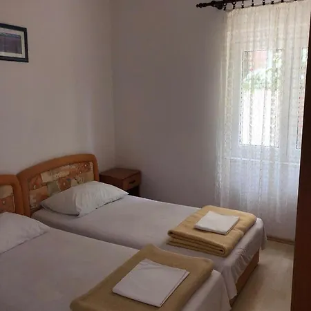 Apartmani Marina